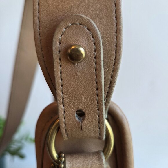 EUC & HTF Vintage Coach Becket Zip (#9920) in Stone - Picture 10 of 16